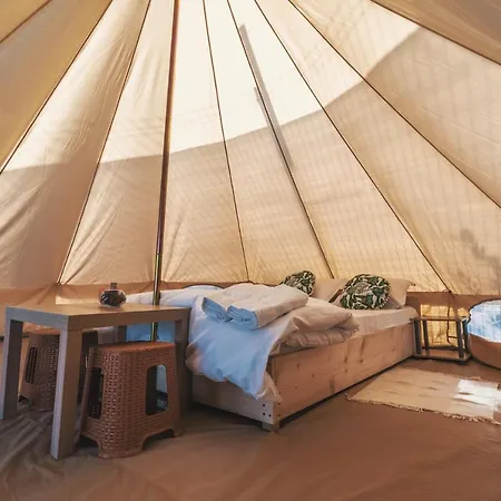Luxe tent Nirvama Tent Glamping