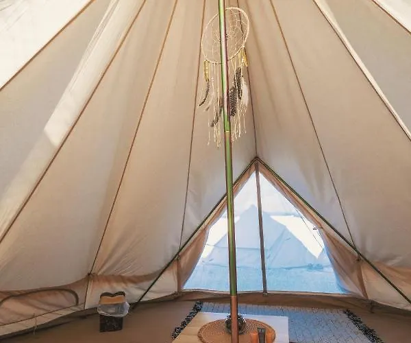 Luxusní stan Nirvama Tent Glamping