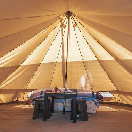 Luksusowy namiot Nirvama Tent Glamping
