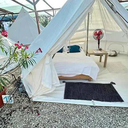 Luxury tent Nirvama Tent Glamping Vama Veche